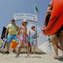 French Town Says: “Ne Pas Fumer Sur La Plage!”